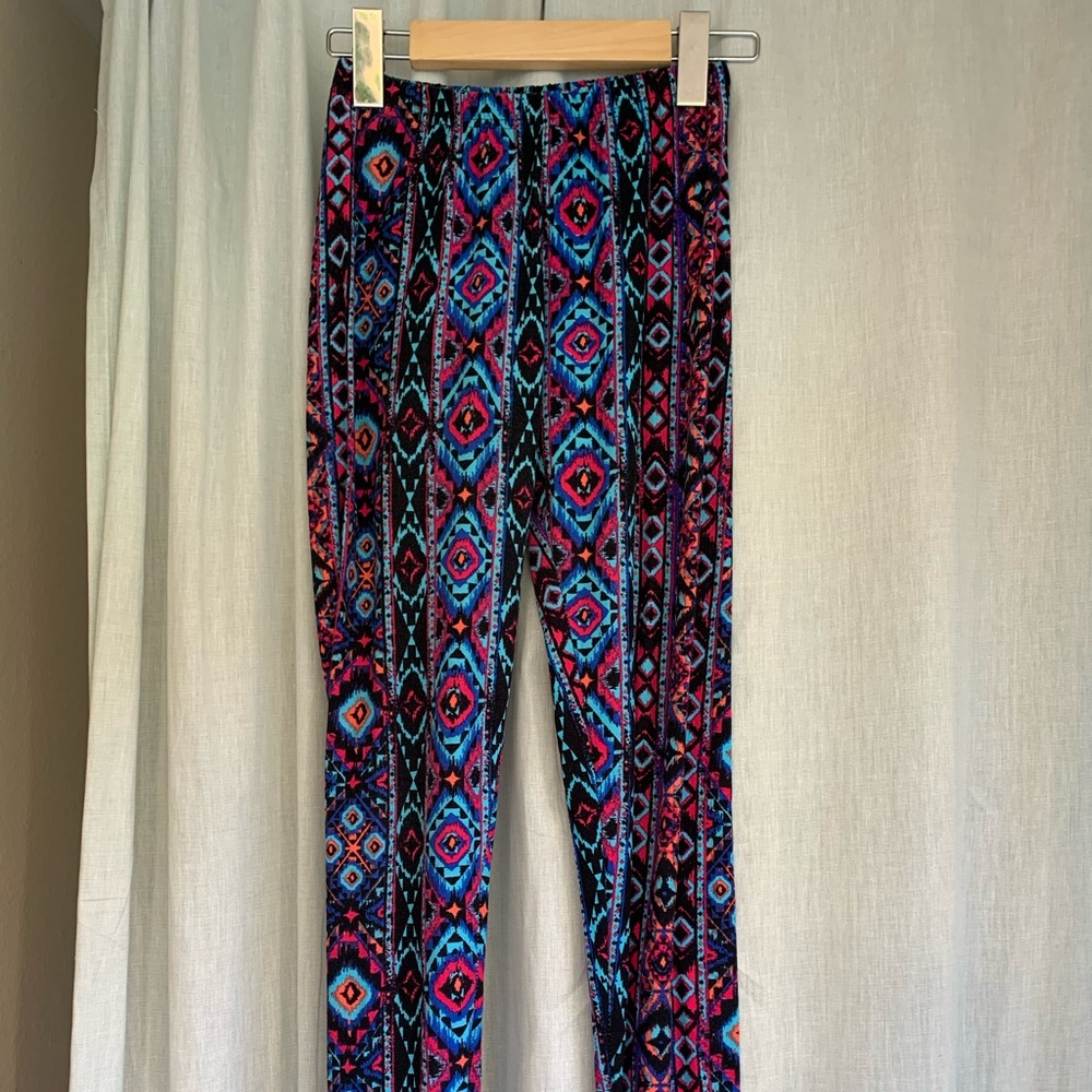 Patterned leggings